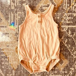 Quincy Mae organic cotton bubble in a light dusty pinkish - size 6-12 months